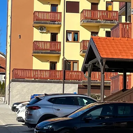 Apartamento Dina Lux