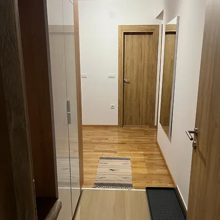 Dina Lux Apartment