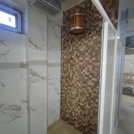 Dina Lux Apartment *
