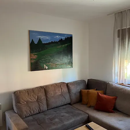 Dina Lux Apartment